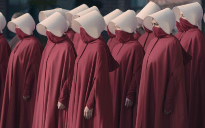 « The Handmaid&rsquo;s tale » saison 6: la rébellion et le poids d&rsquo;une douleur infinie
